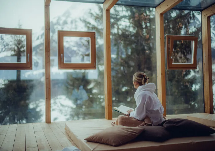 Wellness mit Winterausblick