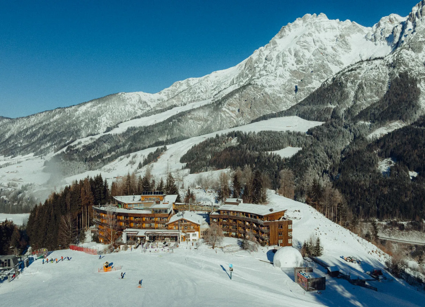 Skihotel direkt an der Piste