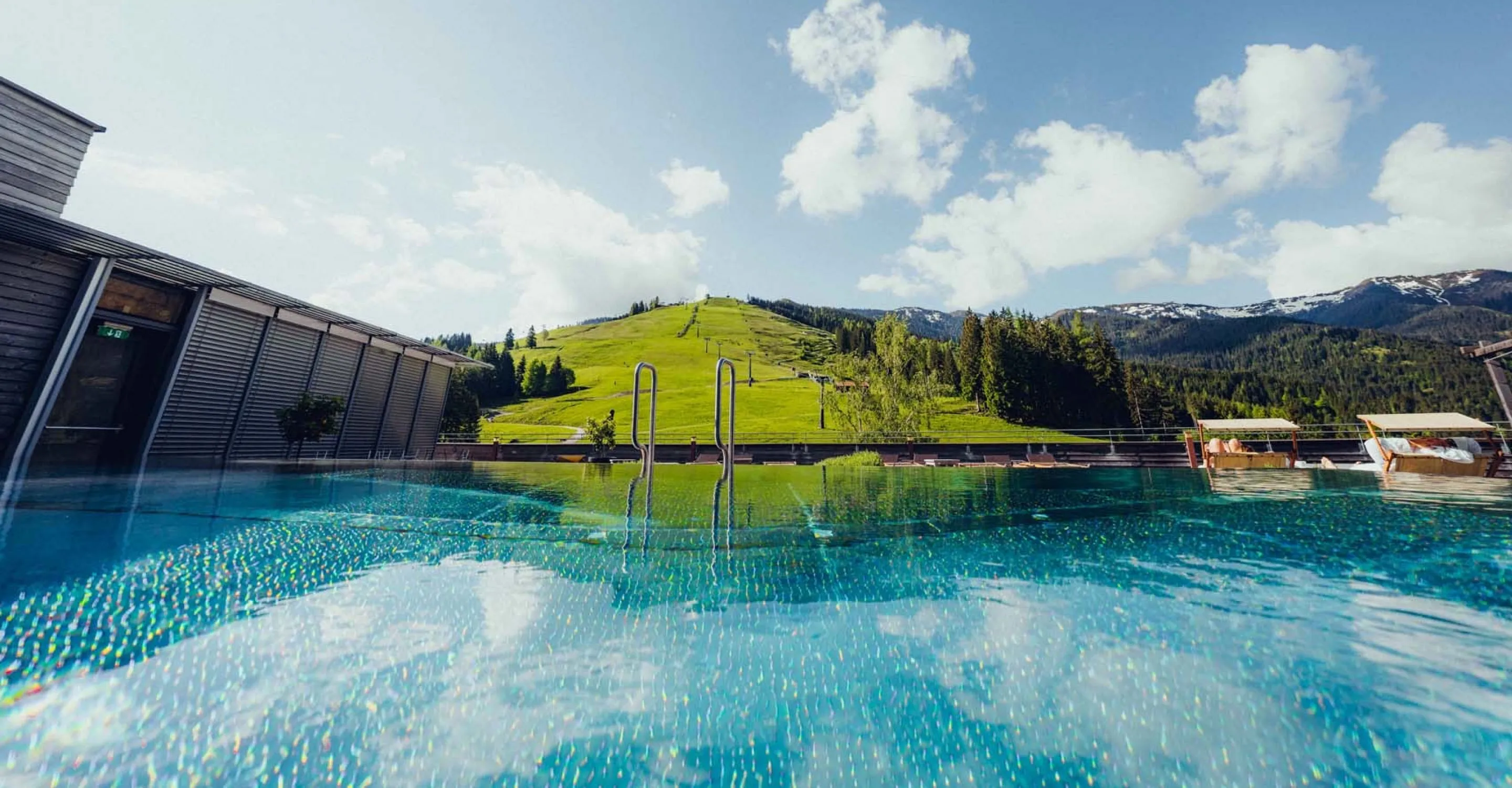 ZlmDgaWtHYXtT9V6_HolzhotelForsth