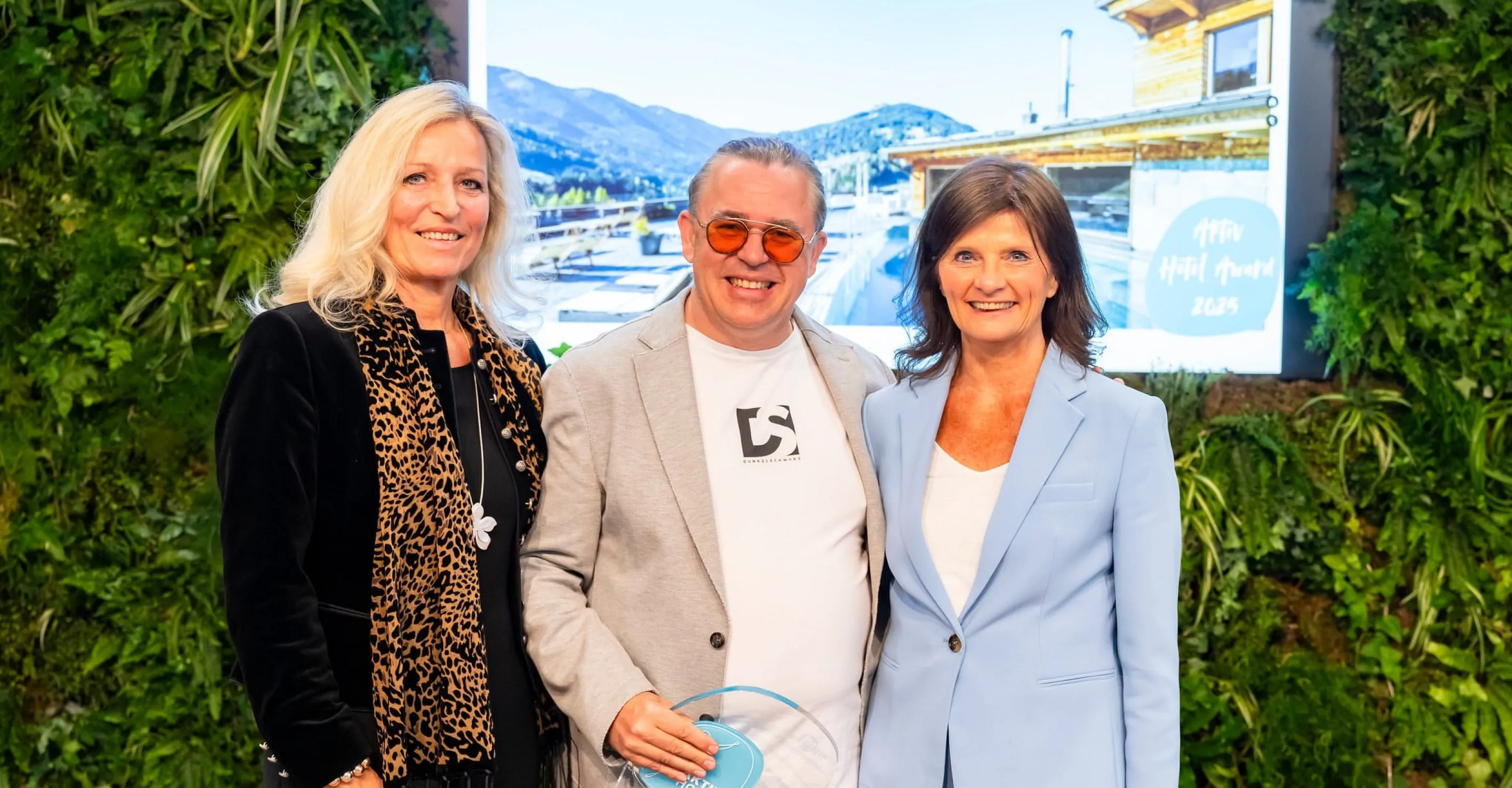 aGzjnkMqNJQqHqk4_491226096_10723(1)